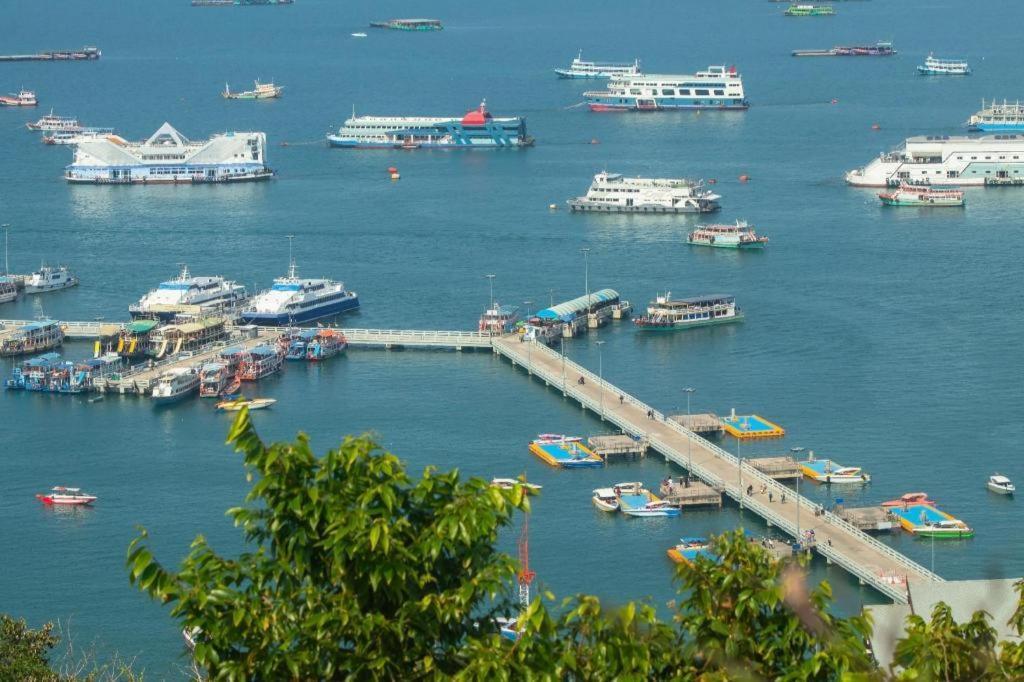 B2 South Pattaya Premier Hotel Екстер'єр фото