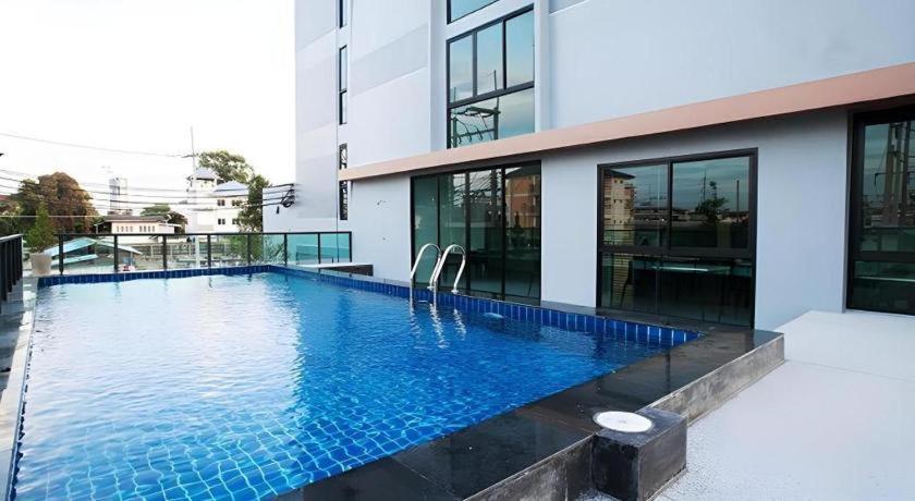 B2 South Pattaya Premier Hotel Екстер'єр фото