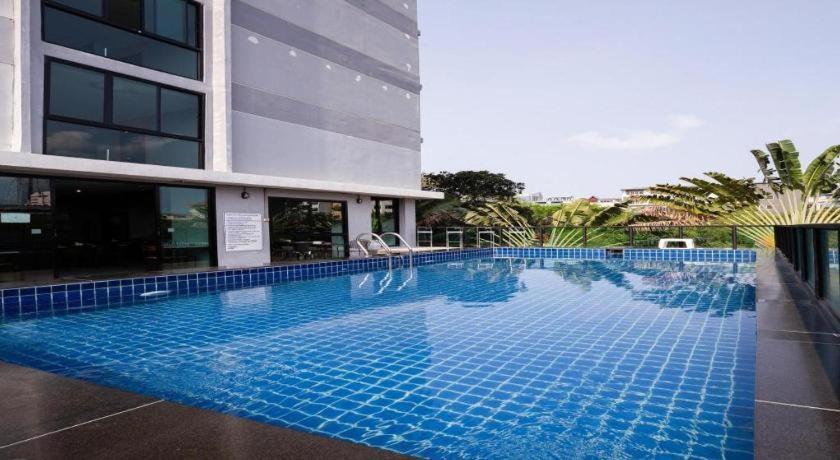 B2 South Pattaya Premier Hotel Екстер'єр фото