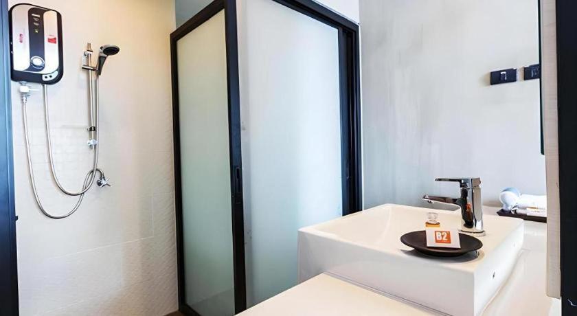 B2 South Pattaya Premier Hotel Екстер'єр фото
